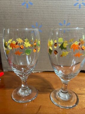 Vintage Libby Autumn Leaf Pattern Stemmed Glasses - Set of 2